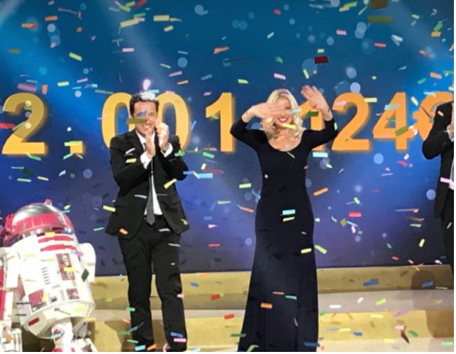 Marta_catalonia's tweet image. La maratón de TVE recauda 2 millones de euros para un país de 47 millones. La maratón de TV3 recauda 7,2 millones para un país de 7 millones y medio. Meteos vuestros tópicos sobre los catalanes por el culo.