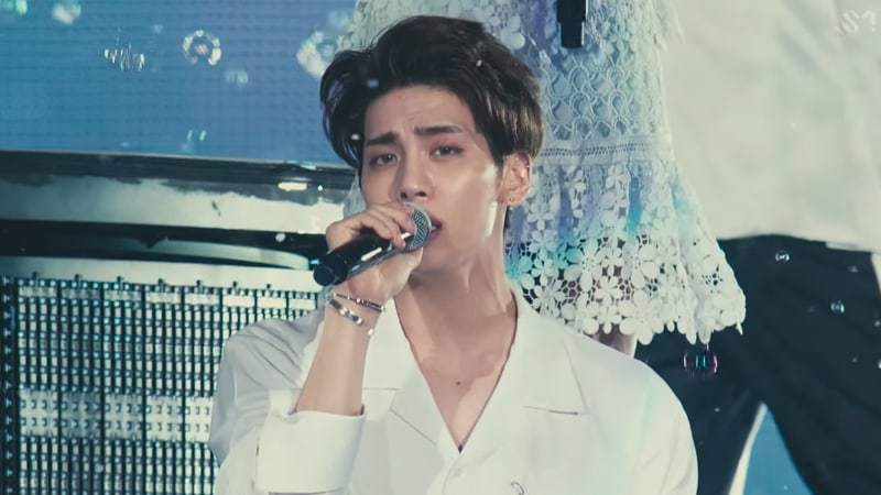 koreanindo's tweet photo. [MV] SMTOWN – “Dear My Family” (Live Concert Ver.) #koreanindo https://t.co/6eDTqv3Ojj https://t.co/9TLtZmr7Kv