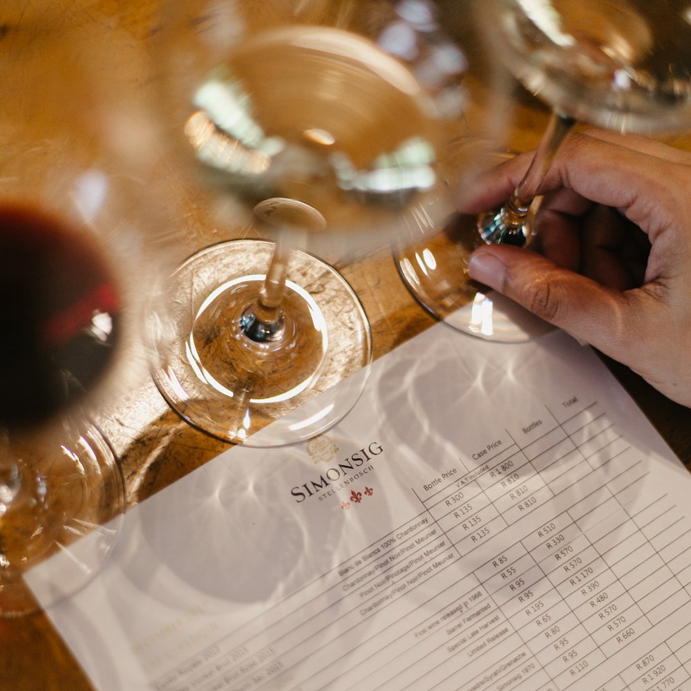SimonsigWines's tweet photo. I'm not having a glass of wine, I'm having six. It's called a "tasting" and it's classy. Who's joining us? #drinkSimonsig #FridayFeeling #visitSimonsig https://t.co/UPHKfZ23Q3