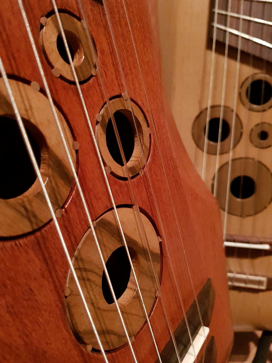 lenti_anto's tweet photo. #guitar.#lutherie.Made by Antonio Lentini (copyright design) https://t.co/cbiRiHbnJ3