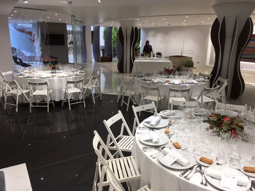 eventurintur's tweet photo. En Navidad también cocinamos con el corazón...
Una vez más, gracias a las empresas que confían en nosotros y nuestro equipo para la organización de sus eventos
#eventoscorporativos #empresas #eventos #corporativo #Eventur #EventosIntur #catering https://t.co/zACud49uYk