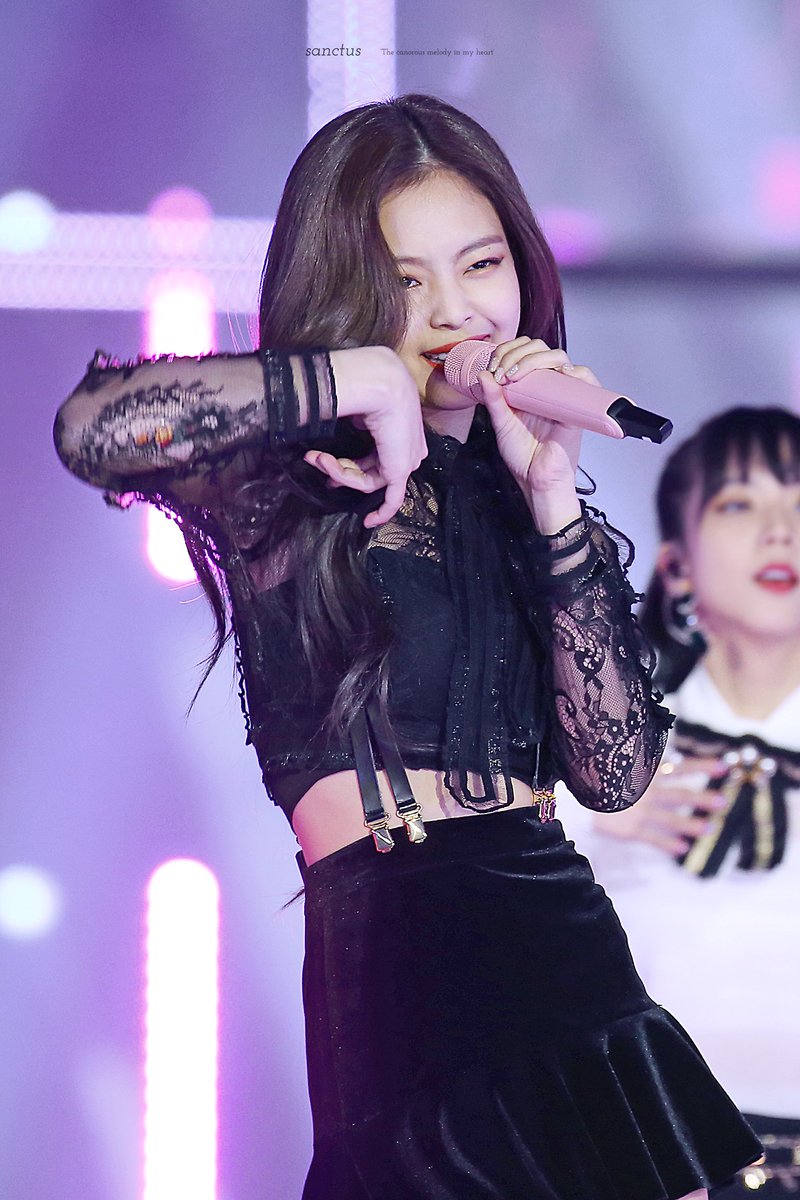 sanctus116's tweet photo. 171225 가요대전 제니
#BLACKPINK #JENNIE
멋있는 만두🥟

https://t.co/wIC1oWvoJU
https://t.co/0Zcz8Gfj26
https://t.co/MT53Qkwkpp
https://t.co/It2edCGw8L https://t.co/VvJQAAFR7J