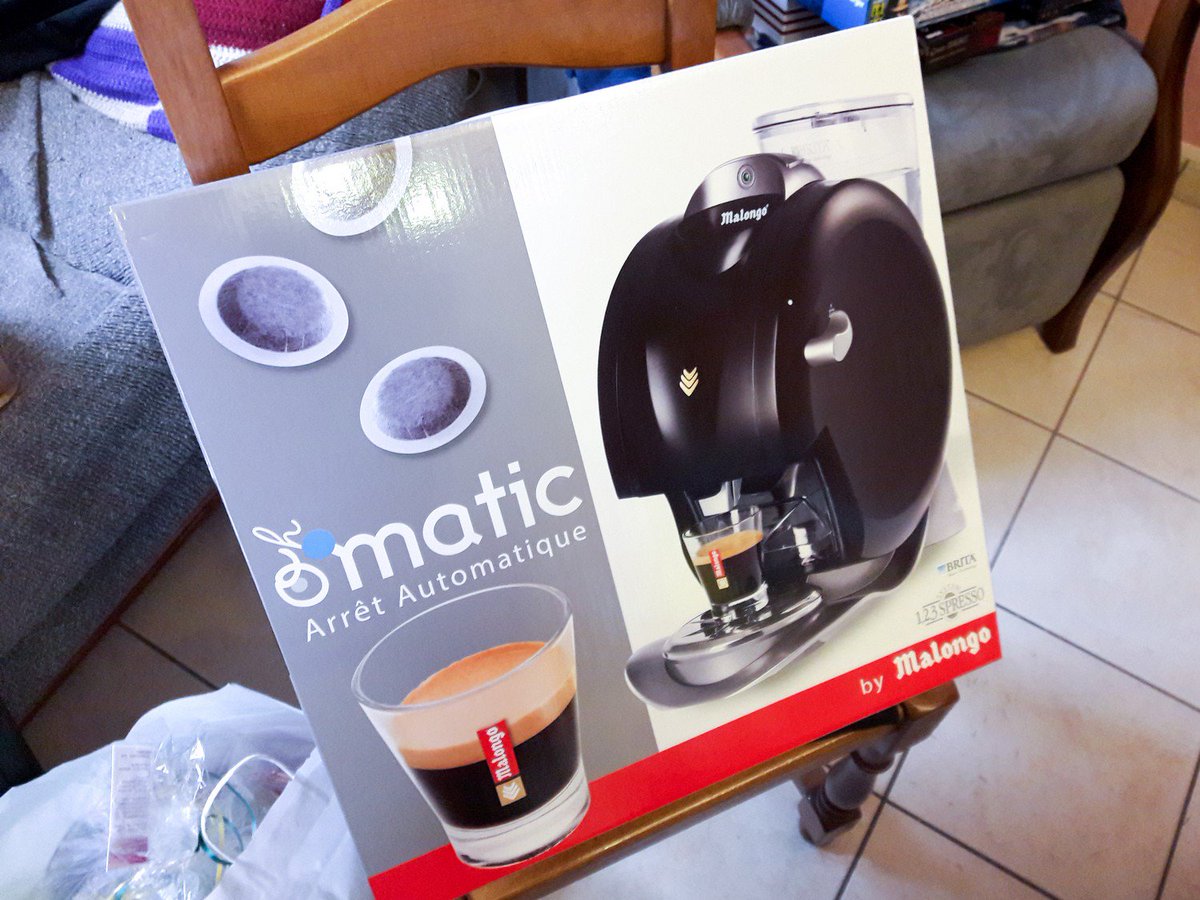 EquimaxDijon's tweet photo. Sympa le cadeau de Noël ! Une machine à café Oh Matic de @CafesMalongo avec des cafés labellisé @MaxHavelaarFr. Un consommateur heureux, des producteurs soutenus. https://t.co/NutwPRCLYN