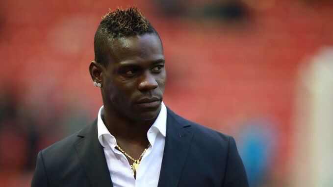 Balotelli: “Sakın bir kızın ‘Aşkım’ lafına kanmayın. Onlar oyuncak ayıya bile o lafı söylüyor.” Filozof.