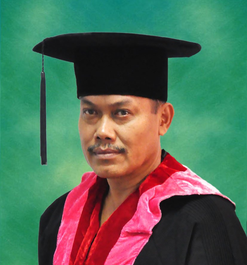 TELKOM_POLMED's tweet photo. Mr.Zumhari, dosen gambar teknik yang dulunya pernah menjabat sebagai Kepala Bengkel Elektronik sekarang menjadi Sekretaris Jurusan Teknik Elektro #polmed #Telkom_polmed https://t.co/H0szwezWwm