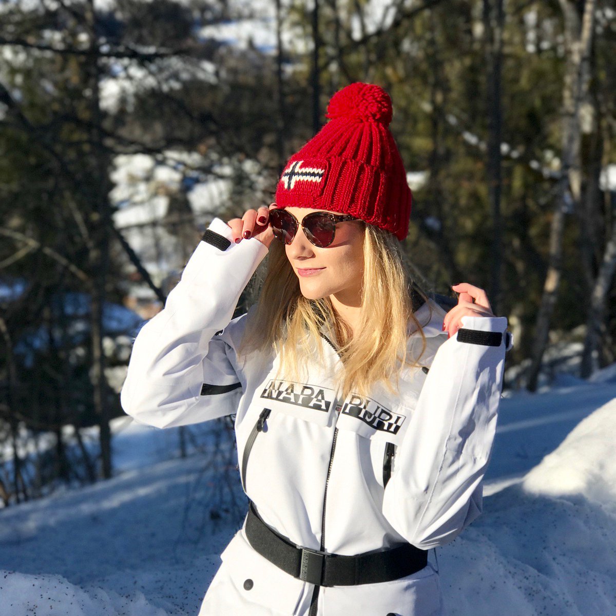 Un look de montagne ! camilleetlesgarcons.com/2017/12/napapi… <a href="/Napapijri/">Napapijri</a>