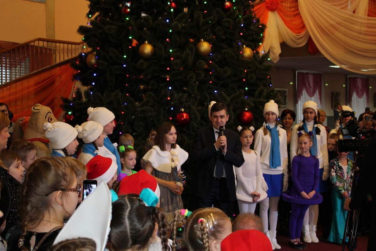 В Ивановском государственном театральном комплексе состоялся областной новогодний губернаторский праздник