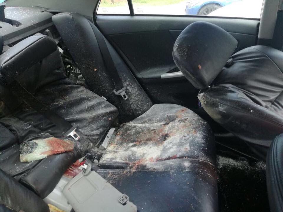 DeanMacpherson's tweet photo. I’m prepared to offer R5000 reward to anyone that has info regarding this crime on the N2 between Tongaat &amp; Ballito on Wednesday night which killed 2 children &amp; will lead to the conviction of these murderers. I challenge corporates to assist in adding to this! RT for awareness! https://t.co/pfOICws2rJ