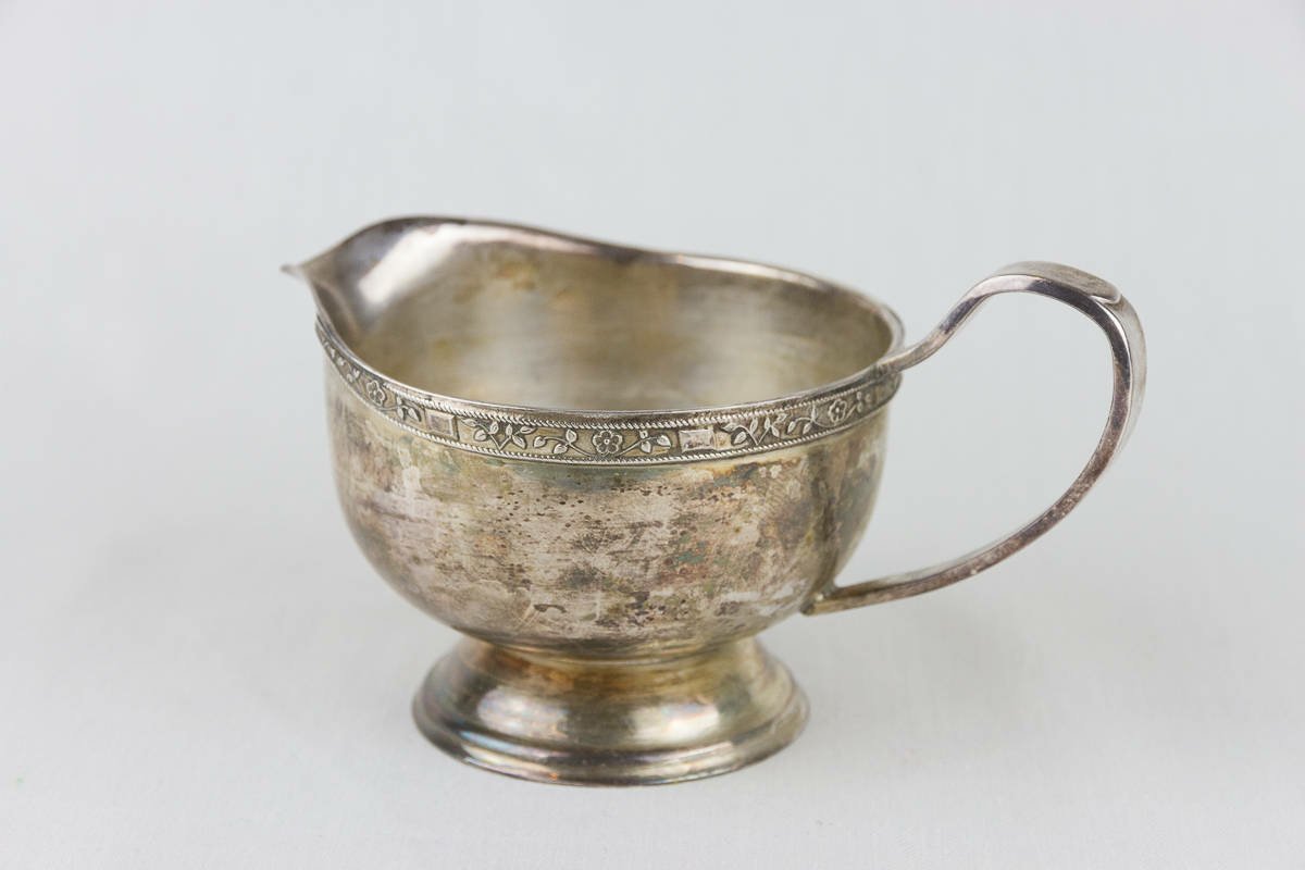 Vintage Bowl / Silber Plate  Bowl / Silver Plate Creamer / Viners Of Sheffield Alpha / 1836 #etsy #housewares #silver #metal #vintage #vinersofsheffield #silverplate #creamerbowl #vintagebowl #vintagesilver etsy.me/2Dvwudv