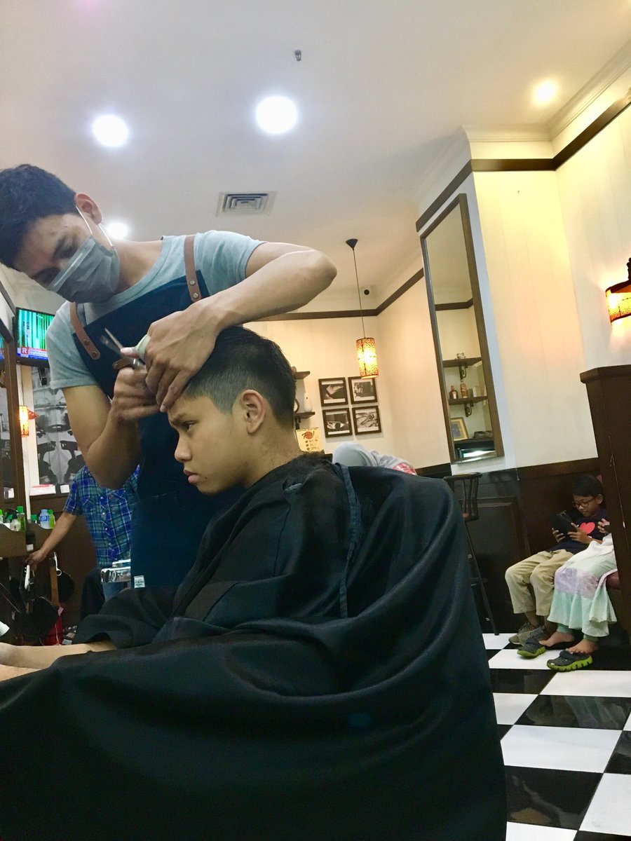 Barber Combover tweet media