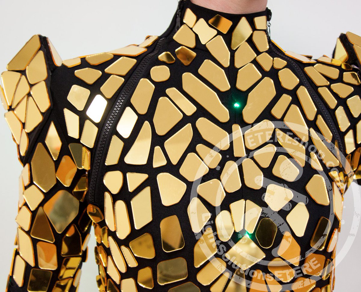 EtereShop's tweet photo. Mirror suit with a light adding of LEDs😍
It sounds magical, but it looks even more magical✨💫💛💫💛✨
Sales@etereshop.com
#costumedesign #glassdress #discoballdress #mirrorsuit #mirrorcostumes #mirrorclothing #mirrorperformance #gogodancer #mirroredsuit #mirrordress https://t.co/t8i3e0zkjJ