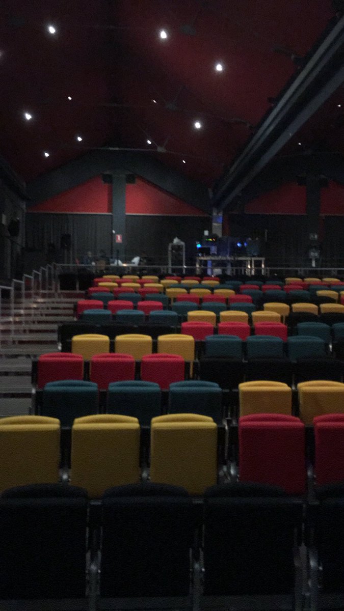 olentradas's tweet photo. Todo todo preparado para esta noche!!
CONCIERTO @jmruizofficial presentando su gira #CaminandoJuntos 
📅 29diciembre
⏰19:30h
📍HUELVA, Las Cocheras del Puerto
💳 https://t.co/WhUW0CWdS8

Y @_victoria_music estará como artista invitada 🎹🎤🎼

Nos vemos!!! https://t.co/UbVpN4kUpU