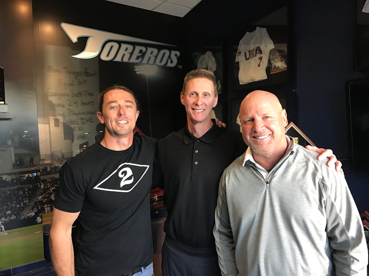 What an incredible experience for our campers yesterday to hear from three of the best #PeakPerformance #Coaches in the business. Looking forward to the #DreamTeam #ProspectCamp Experience today. @jimbrogan @FunctionalCoach @qualityatbats @KevinEslinger #USDBaseball #SanDiego