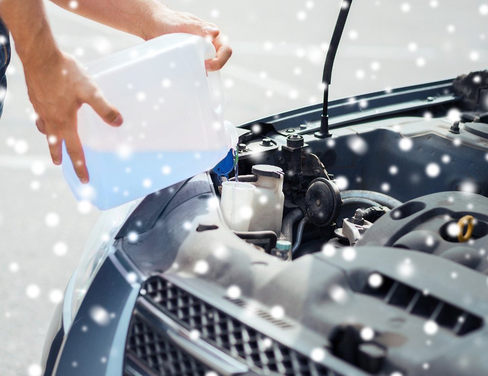 ColonialDriving's tweet image. Winter weather is hard on cars and trucks, but a little preparation will keep vehicles running well throughout winter’s coldest days. Here are few Winter car care tips ow.ly/yU5O30hu55z 

#Drivingtips #carmaintenance