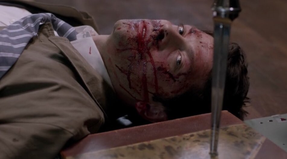 heavenstiel's tweet photo. Two scenes that actually made my heart drop https://t.co/5o79bnlNlj