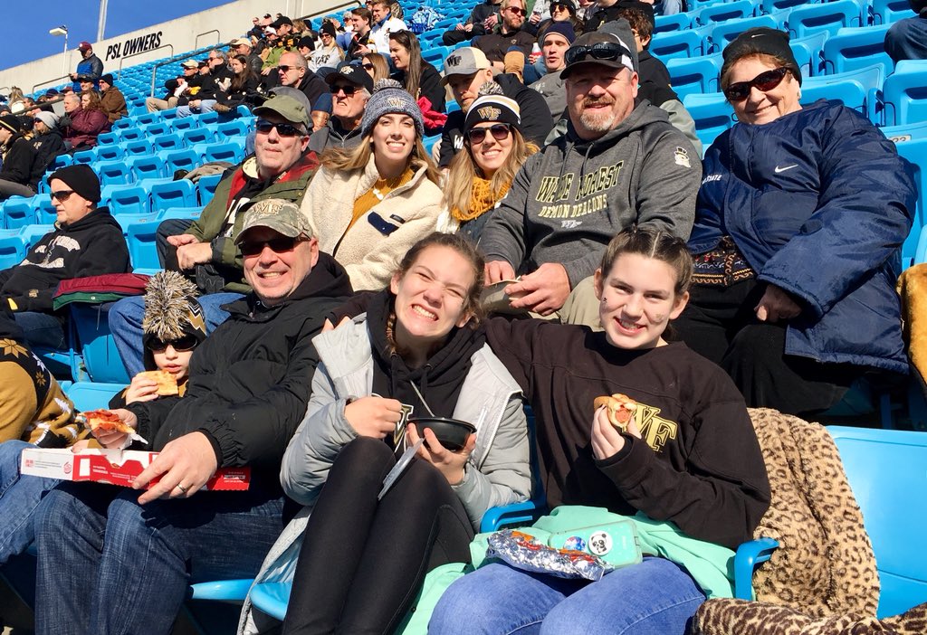 LynnRFry's tweet photo. We love #70 #GoDeacs #BelkBowl 🖤💛🏈🎩 https://t.co/UkHNdNnja0