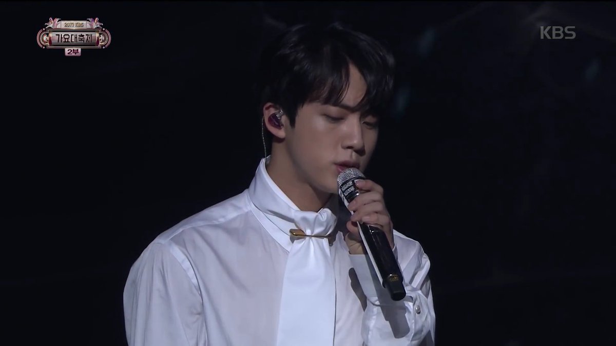 bJpLLIQZMpM2l0x's tweet photo. #kbs2017 #BTS #KBSGayoDaechukje2017 https://t.co/oXRIXPZJce
