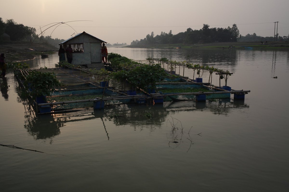 theshorelinedoc's tweet image. Permanent floating communities as a solution for flooding. goo.gl/alerts/NTdFM 
Climate Apartheid @Jeff Goodell
@KunleAdeyemiNLE 
or 
theshorelineproject.org/#!/archive?All…