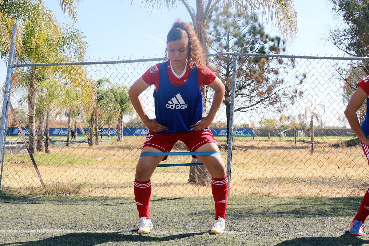 AtlasFCFemenil's tweet photo. Visitamos las instalaciones de la Casa Club León para sostener nuestro último encuentro amistoso de pretemporada.

¡Vamos Rojinegras!🔴⚫️ https://t.co/ZzxW9kbFin
