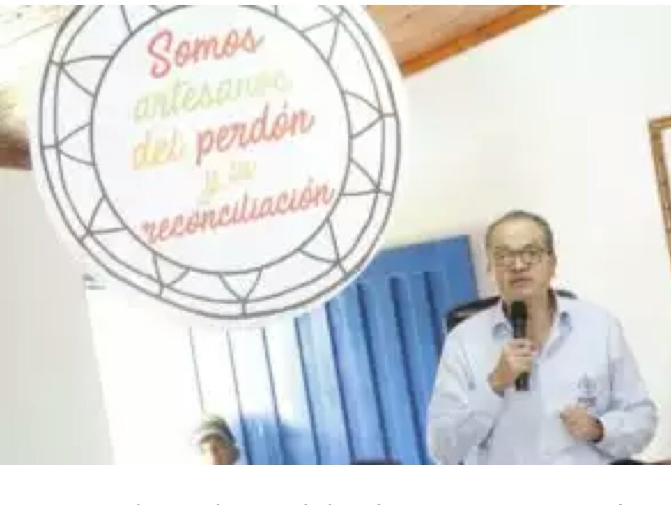 Opinión: Un timonazo a la política de víctimas inforiente.info/2017/12/24/un-… Compartimos la más reciente columna de opinión de Benjamín Cardona en Inforiente. <a href="/ConCiudadania/">Conciudadanía</a> <a href="/Prodepaz/">Prodepaz</a> <a href="/UnidadVictimas/">Unidad para las Víctimas</a> <a href="/redepazant/">RedepazAntioquia</a> <a href="/PGN_COL/">Procuraduría General de la Nación</a> <a href="/JorgeMarioAlza2/">Jorge Mario Alzate M</a>