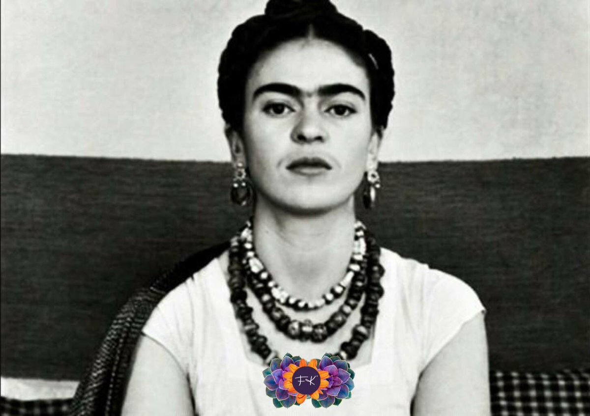 FridaKahlo's tweet photo. "Cada (tic-tac) es un segundo de la vida que pasa, huye, y no se repite. Y hay en ella tanta intensidad, tanto interés, que el problema es sólo saberla vivir. Que cada uno lo resuelva como pueda." #FridaKahlo #BuenViernes 

(Archivo Isolda P. Kahlo, México) https://t.co/4fh3nJZwQg