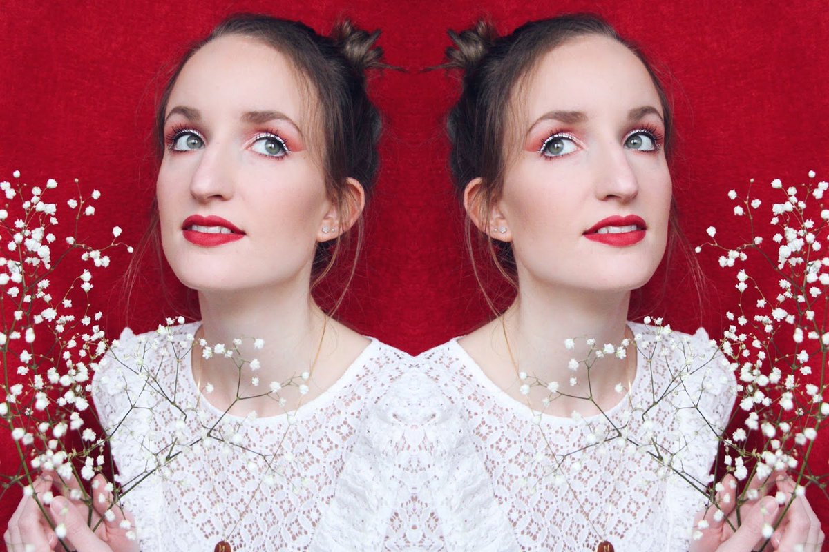 EnjoyEstelloo's tweet photo. Sur le blog, un makeup rouge et blanc dans lequel je dégaine un liner blanc NYX ❤️ Vous aimez ? https://t.co/HUsAtlhbyK https://t.co/Ivno17qjfw