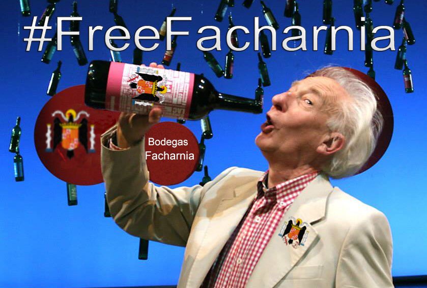 Despertaferro68's tweet photo. @navarro_jing @DolcaCatalunya Qui, jo? 😂😂😂😂😂😂 https://t.co/tYZb1h8HLj