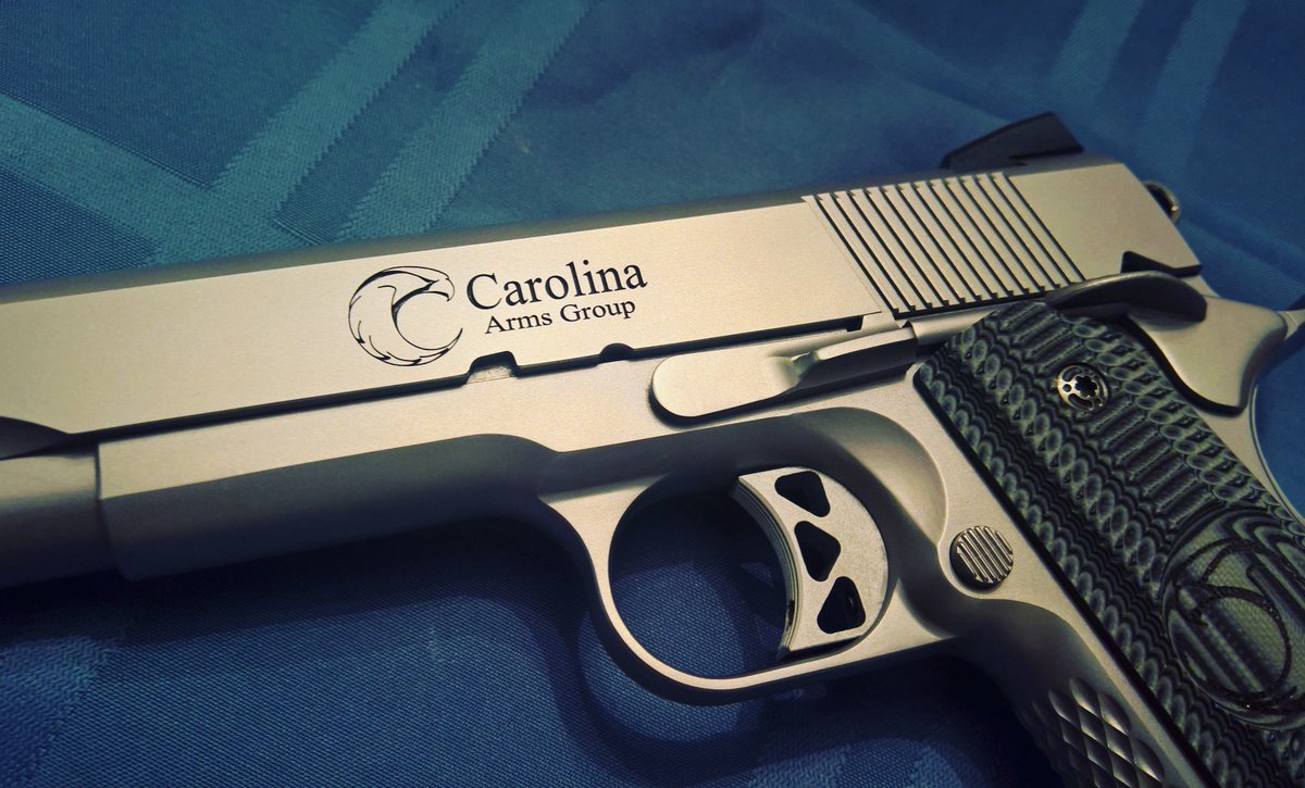 fenixfirearms's tweet photo. Looking for a perfect after Xmas #selfgift.  @CarolinaArmsGrp  Trenton 1911. When Santa dropped the ball.  #1911 #guns #gunporn #perfection https://t.co/D0xJ8GAfcS