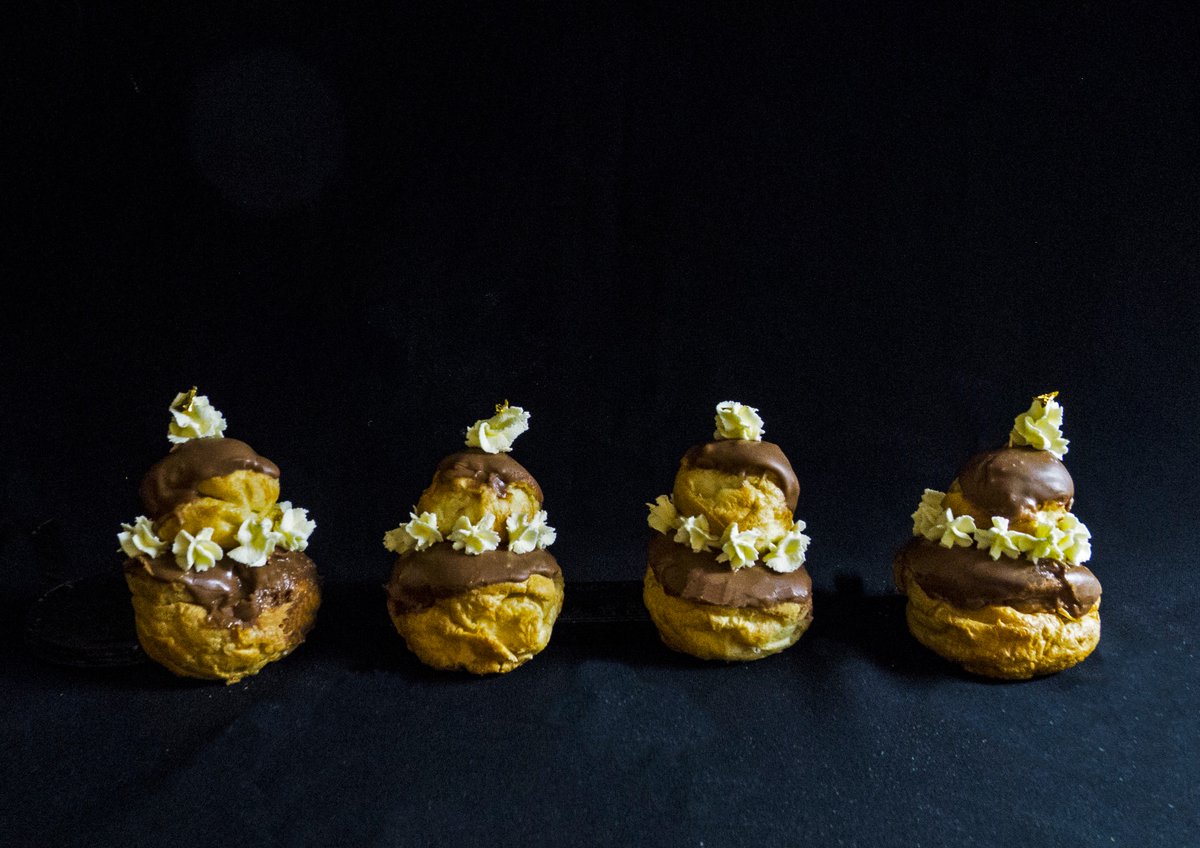 _MODERNPROVIDER's tweet image. Religieuse Choux Pastries