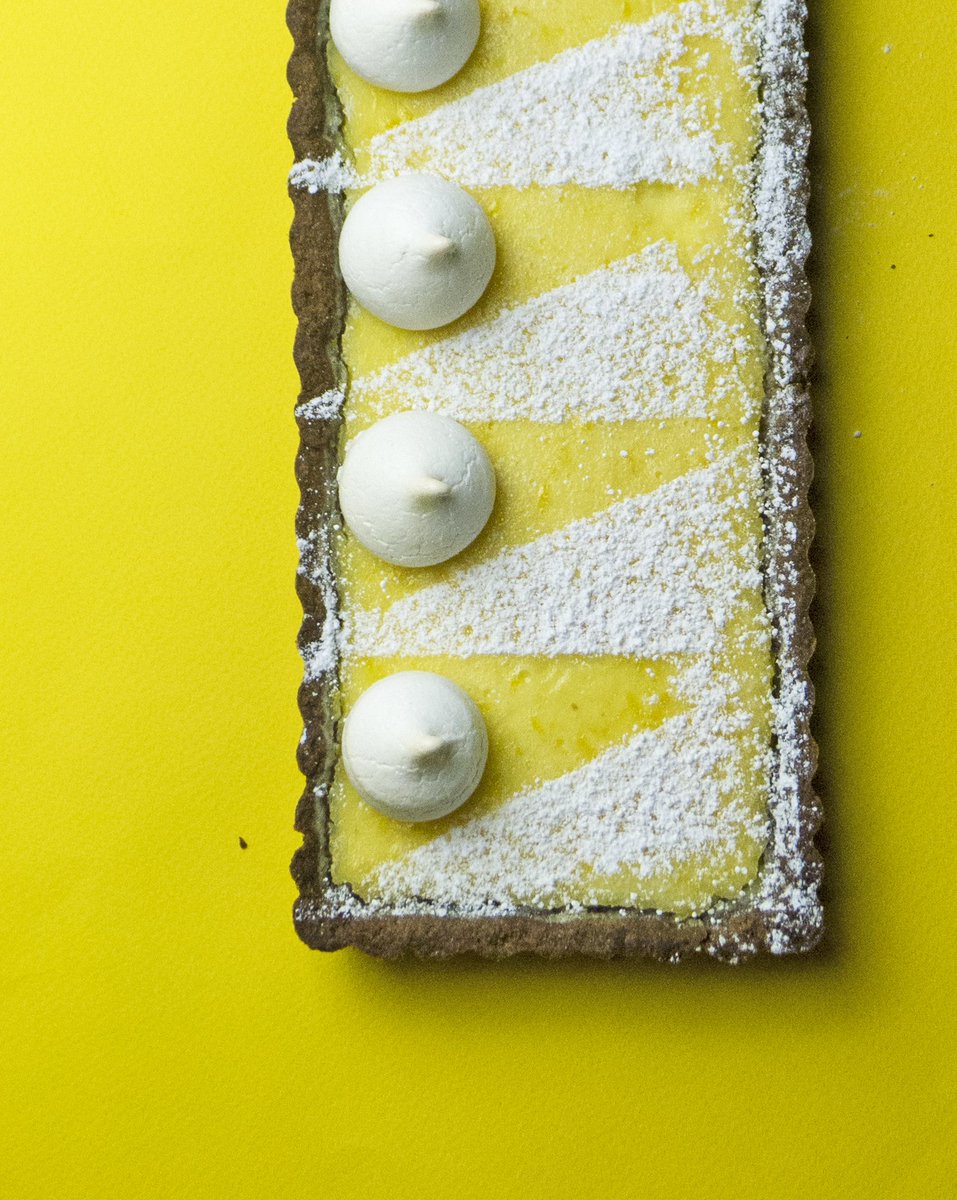 _MODERNPROVIDER's tweet image. Lemon Tart topped with Piped Meringue and Icing Sugar