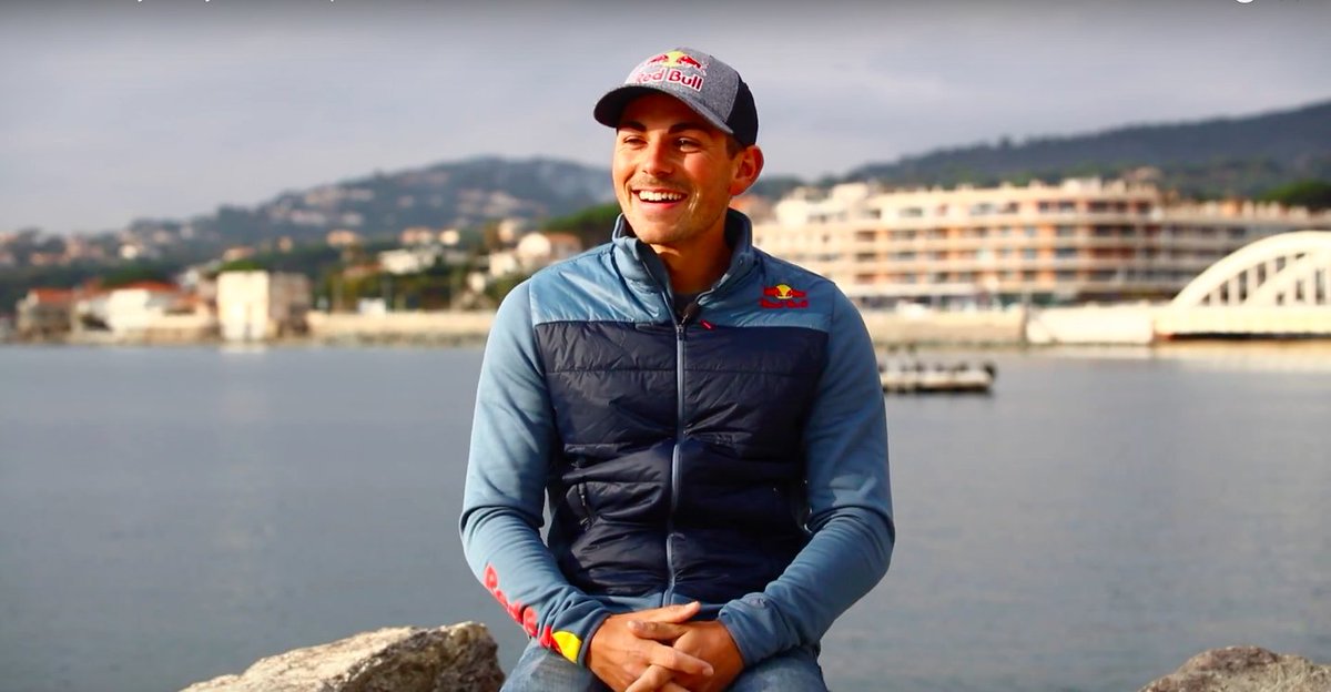 Le voici le dernier épisode sur <a href="/CyrilRaymondRX/">Cyril Raymond</a> ! Et dans celui-ci, il se lâche en répondant du tac o tac à nos questions ! A retrouver ici : youtu.be/Km8exTbpKEo 
#Rallycross #RallycrossFrance