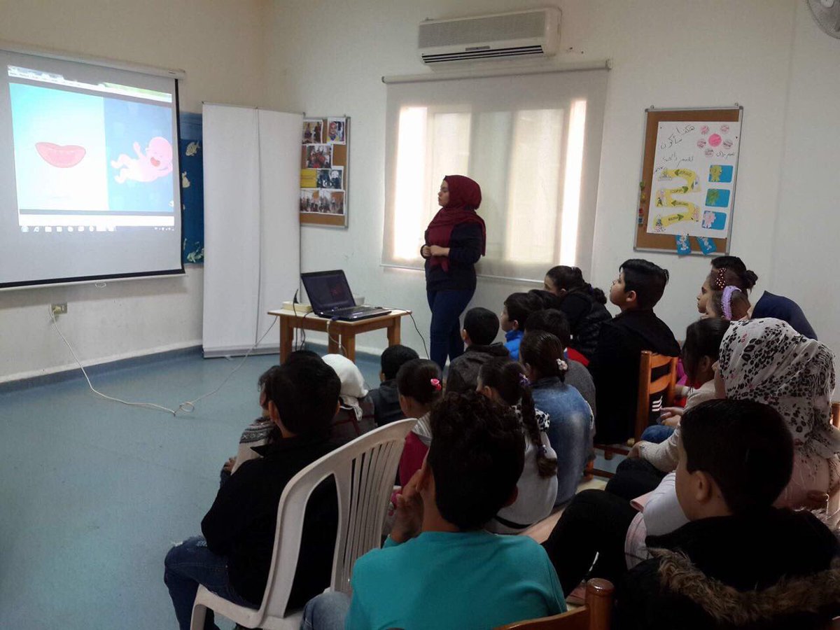 MSSCF_NGO's tweet photo. A session about #teeth #Cleanliness conducted for children at #MadaCommunityCenter 

This activity is funded by #NORWAC https://t.co/huAld1PNUN