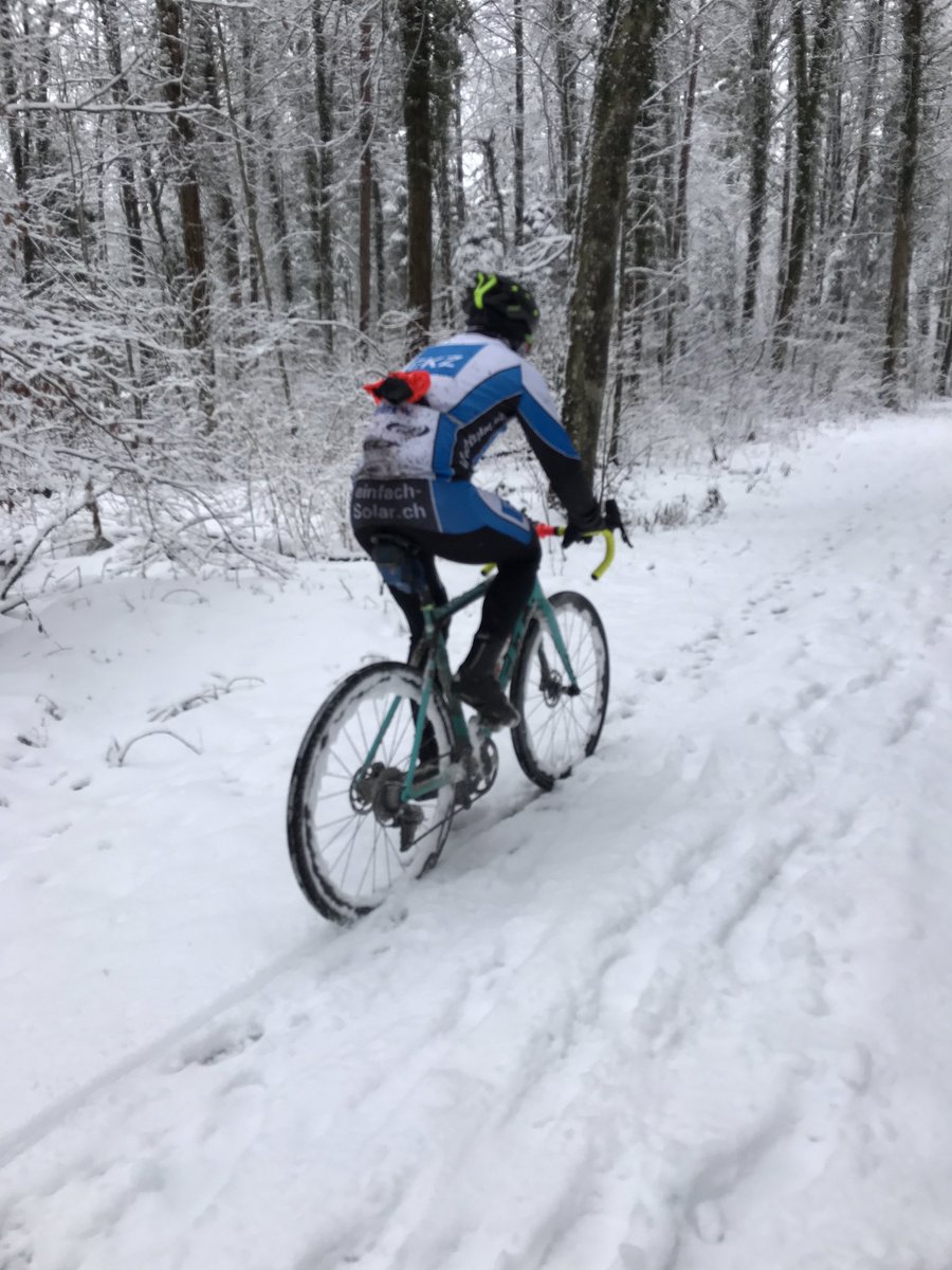 #nussgipfelcrossride 2017 in the books, thanks <a href="/michiwildi/">Michael Wildhaber</a> for company. 28.12.2018 is your next chance for a cool day with nice people on the cx bike! #loveCX