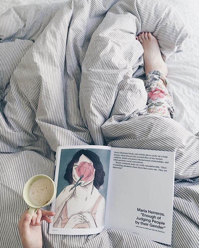 minchomag's tweet photo. Let's say goodbye to the year in the best way: giving A BIG THANKS TO OUR READERS because you make our passion a reality! 🌟🌟🌟
#illustrationlovers #restlessreaders #magazinecollectors #minchomag #readingisalwayssexy #yummypicturesbyintelligentreaders #bye2017 https://t.co/QXGhqlu7dI