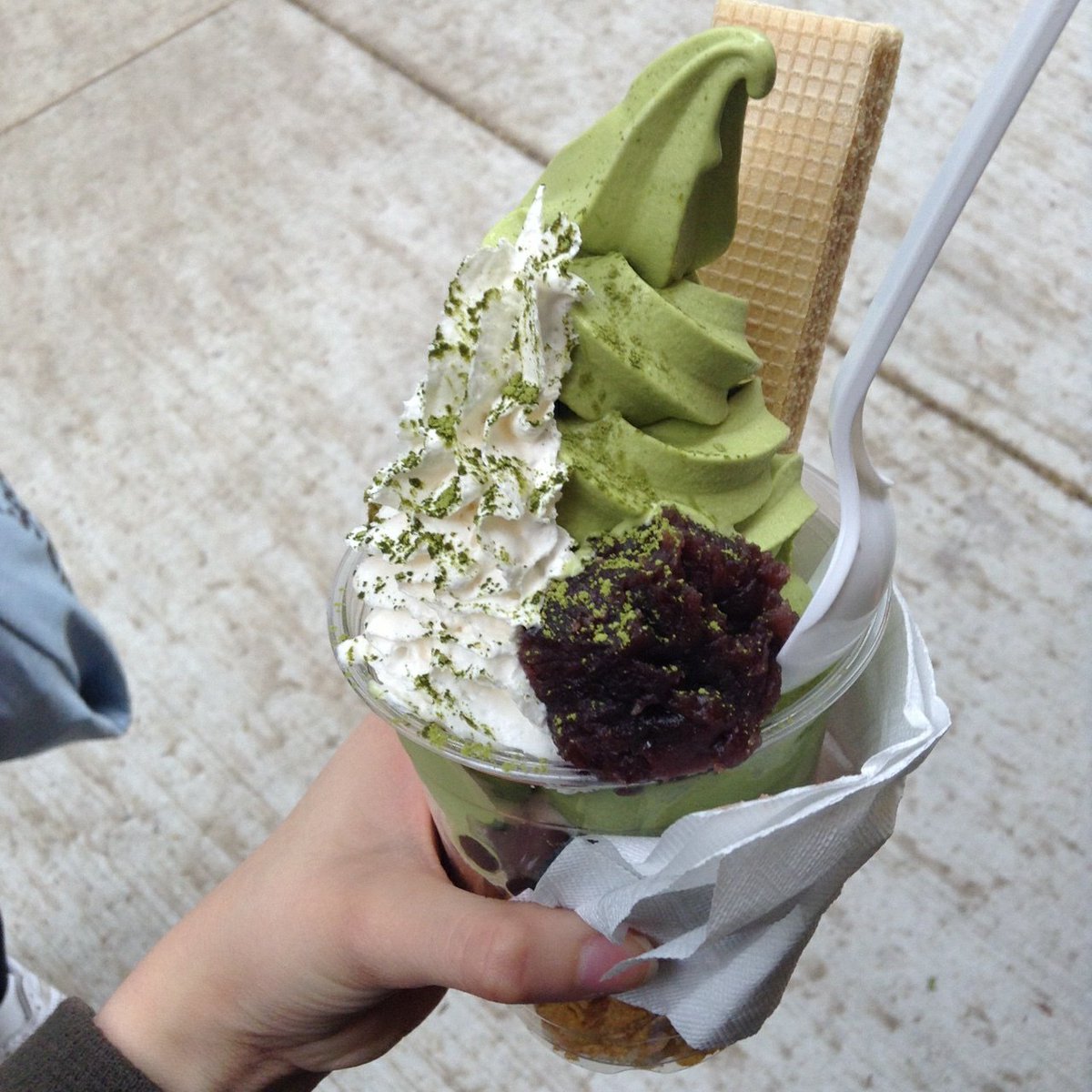 twtchim's tweet photo. @4Dtaepi Tambahan ice cream kesukaan kamu, abisin sama sendok2nya ya :) https://t.co/PJbz0KpS5F
