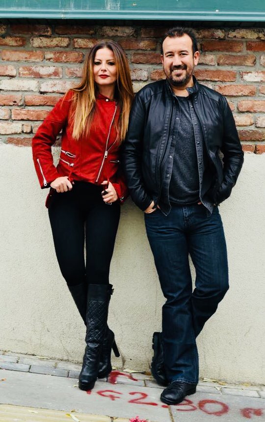 Tam 3 yıl boyunca TRT Kent Radyo Ankara’da bize kulak veren ve destekleyen tüm dinleyicilerimize gönülden teşekkürler. 🙏🏻
1 Ocak’tan itibaren <a href="/banutaranci/">Banu Tarancı</a> ve <a href="/SelimKarakaya/">Selim Karakaya</a> olarak Çifte Tarife ile hafta içi her gün 18:00-20:00 arasında <a href="/TRTFM/">TRT FM</a>’deyiz, bekleriz. 😊