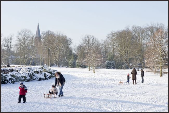 Kom je ook naar de nieuwjaarsreceptie van de gemeente Teylingen op dinsdag 2 januari 2018 van 19.30 tot 21.30 uur in het bestuurscentrum (Raadhuisplein 1) in Voorhout?  Je bent van harte welkom! Meer info: bit.ly/2DjS4BF
