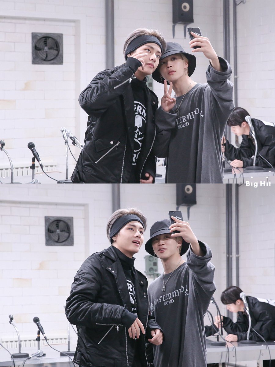____124__ks's tweet photo. #HappyTaehyungDay https://t.co/SnOUPyXlnP