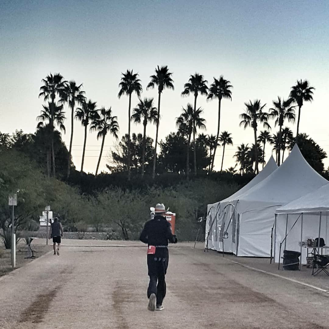 take_roots's tweet photo. morning! @runproctor is 22hr35min, 118.6 miles. Got a 3hr10min nap &amp; pushing to get 125 miles at 24hr mark.
#OutRunRare2018 #1in12 #AcrossTheYears #CanadianRunning #RunFar #AltraRunning #Smithbilt #Swiftwick #SkratchLabs #LivActiv #CircleCVI #PushLimits #Run #6day #CanadianRecord https://t.co/LvACppMY83