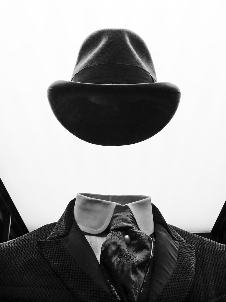 I’ve always said in interviews that #TheAlienist is my favorite book. @TNTDrama is producing a series about the book and I can’t wait to see it when it premieres. Check out the costumes from @TheAlienistTNT now on display at the Time Warner Center, in New York. #sponsored