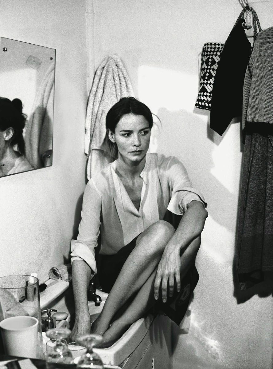 SaffronBurrows Fan (saffron_burrows) Twitter