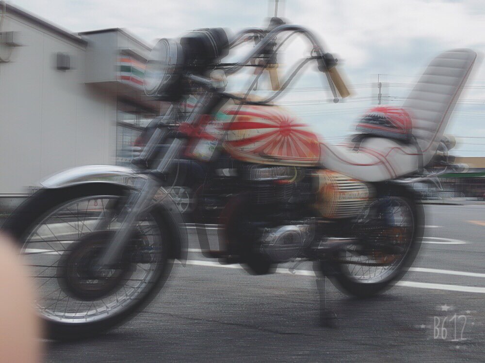 MixEXILE's tweet photo. バブちゃんとさよならしてきました😰

バイクのおかげでいろんな人と繋がりいい経験になりました。
思い出たくさんです♡
また乗れる時がきますよーに😥

大事に乗ってもらって下さい。。。泣 https://t.co/LBFeuILl0m