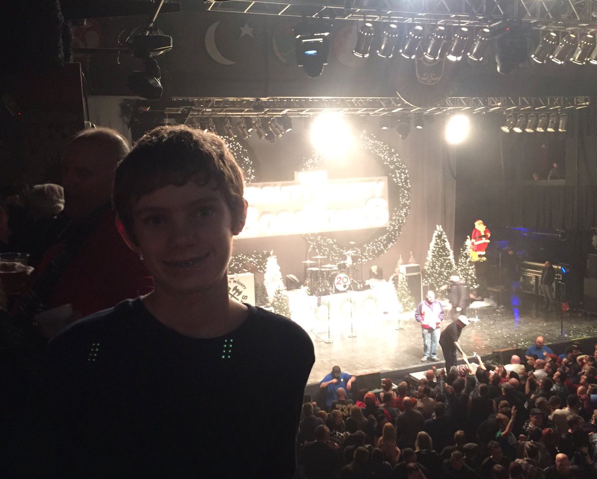 JasonEich's tweet photo. This actually happened. Cam’s first @mmbosstones concert December 28, 2017 (mine was December 13, 1991 at BU’s GSU Ballroom) https://t.co/lCXw8nshL0