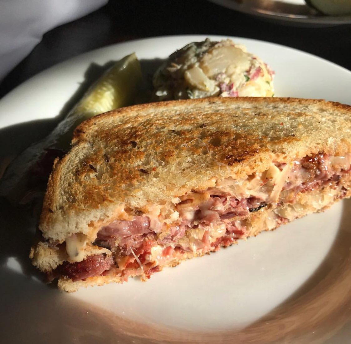 What your Friday lunch should look like #Reuben