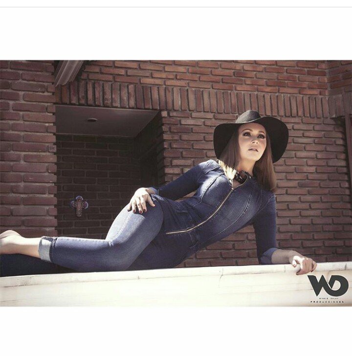 SpanicfansPY's tweet photo. Cómo superar tanta belleza ? 😍😍
UN ÁNGEL DE SUS ÁNGELES ! @gabyspanic https://t.co/7BXiVHUg15