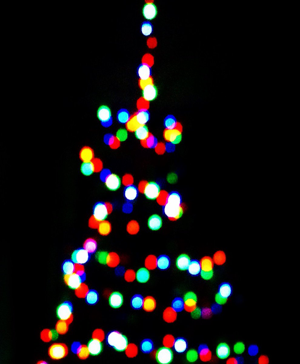 Chilgrove HQ still looking super-festive and all set for the #NYE weekend...which we suspect may well involve some #Gin - #Chilgrove #ChilgroveGin #ChilgroveSpirits #NYE2018 #NewYearsEve #OldYearsNight #GinTime