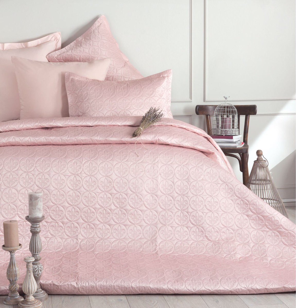 Akşam Sürprizi!
Görseli beğenip, RT’leyen ve arkadaşını etiketleyen şanslı takipçimize ve etiketlediği arkadaşına muhteşem yatak örtüsü hediye :) madamecoco.com