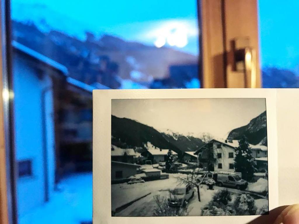 soforthorst's tweet photo. Fensterblick
#tag363 #365sofort #soforthorst #schwarzweiss #instaxmini8 https://t.co/yLafrqe7qk https://t.co/4NvKFR9C0c