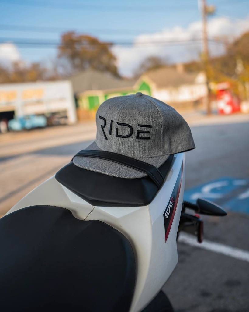 C2Wtweets's tweet image. Quick heads up! THESE hats just went live on the @rideapparelco website. Video that mentions them goes live in an hour and we don't have many. Grab one before they sell out! ift.tt/2zMbKfp