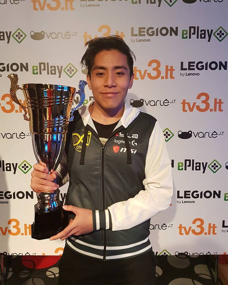 Ülkemizde daha önce birçok kulübün formasını terleten Godbro, yaşadığı vize problemleri çözülmediği takdirde 2018 Kış Mevsimi'nde herhangi bir kulübümüzde forma giyemeyecek.